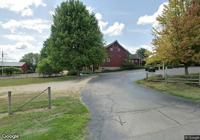 Edwards Apple Orchard in Poplar Grove, IL
