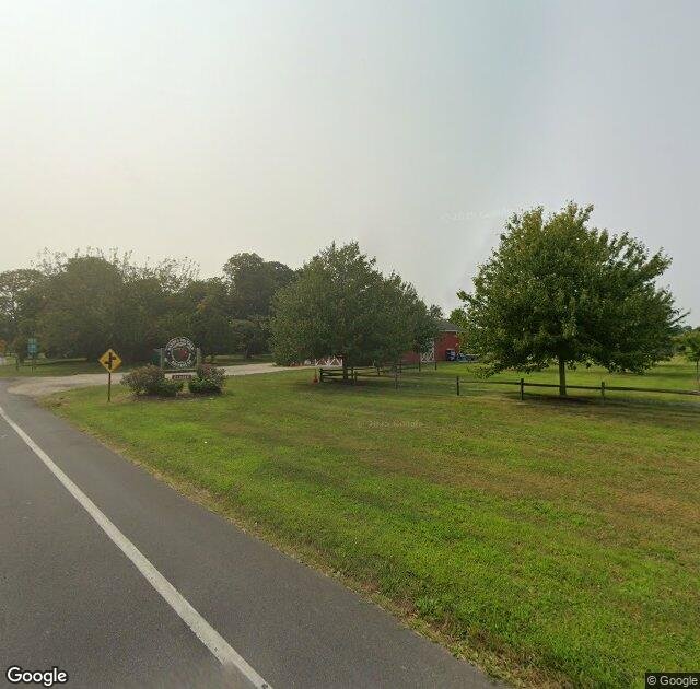 Harbes Orchard in Riverhead, NY