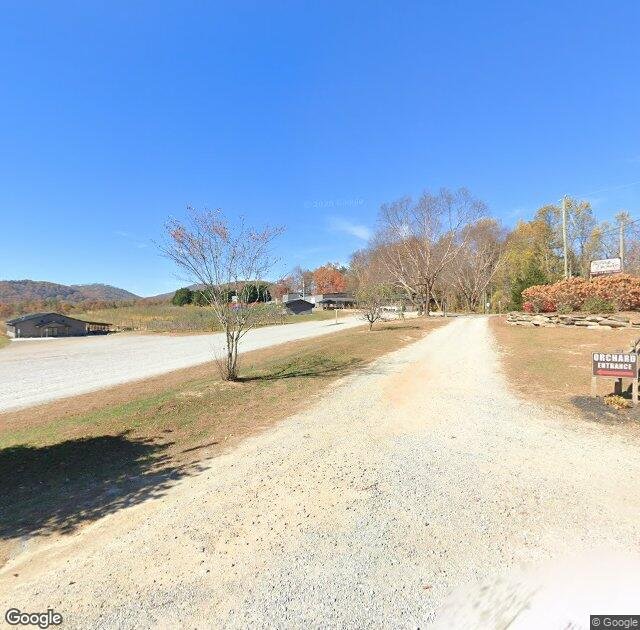 Justus Orchard in Hendersonville, NC