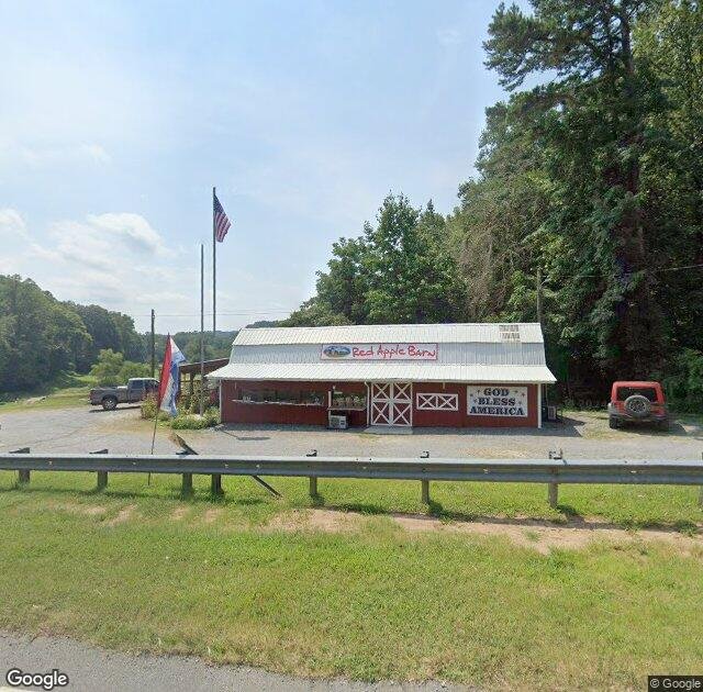 Red Apple Barn in Ellijay, GA